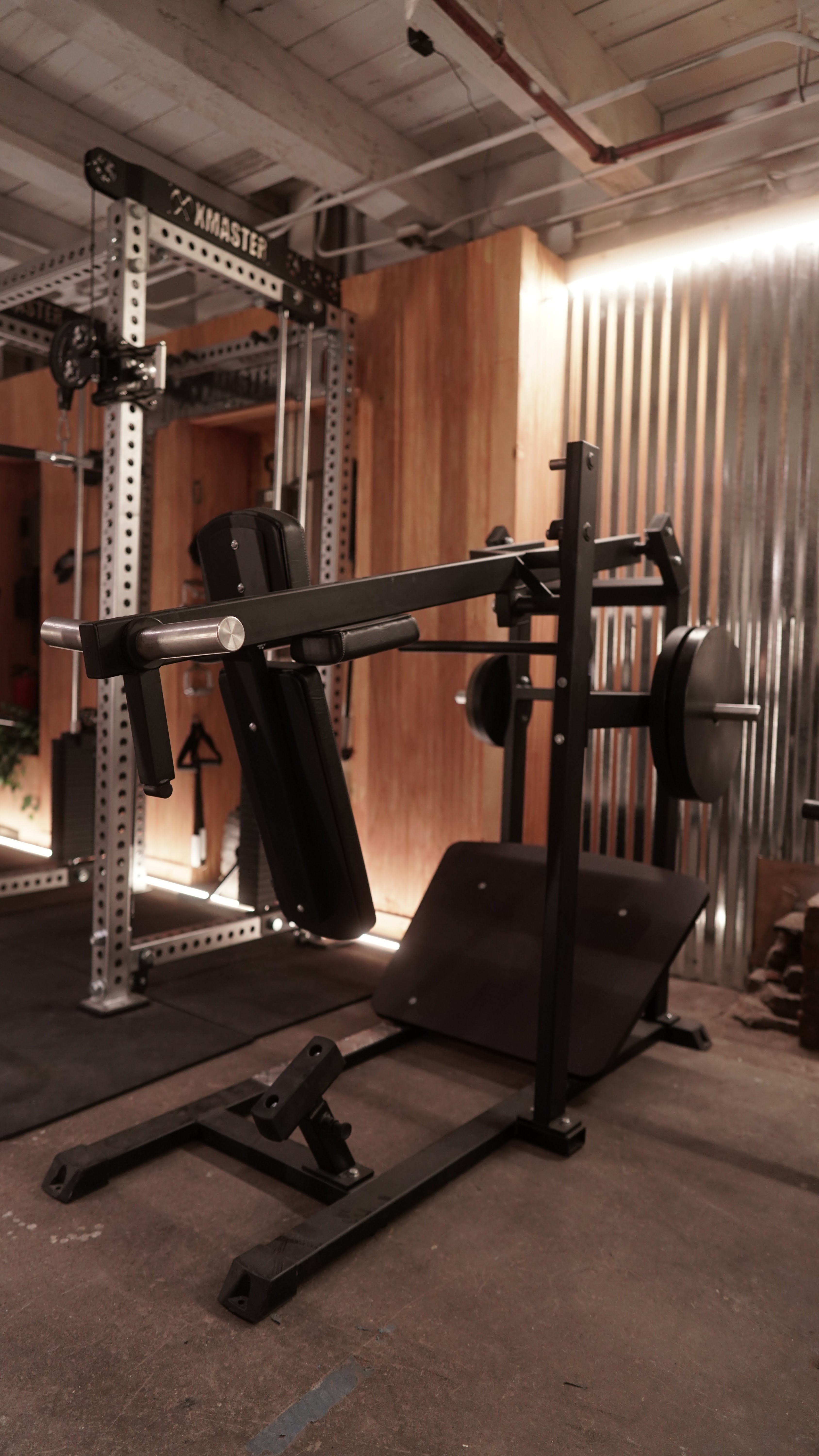 Gymleco Pendulum Squat